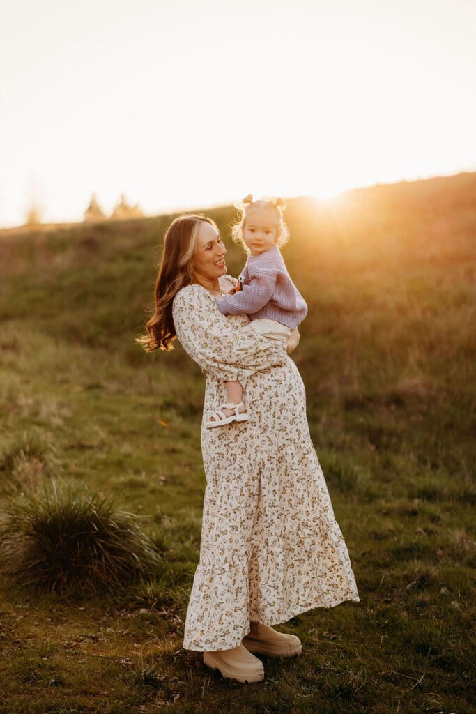 Maternity session with toddler Portland Oregon