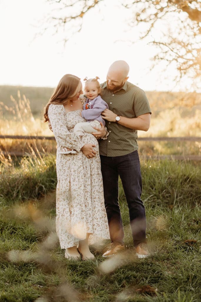 outdoor spring maternity session vancouver wa family photographer